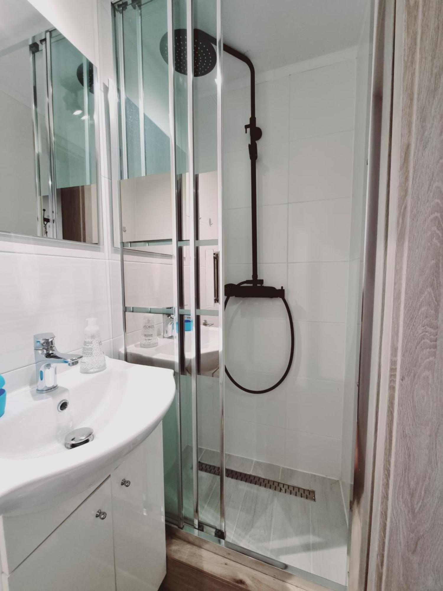 Apartament Paula Jelenia Góra Екстериор снимка